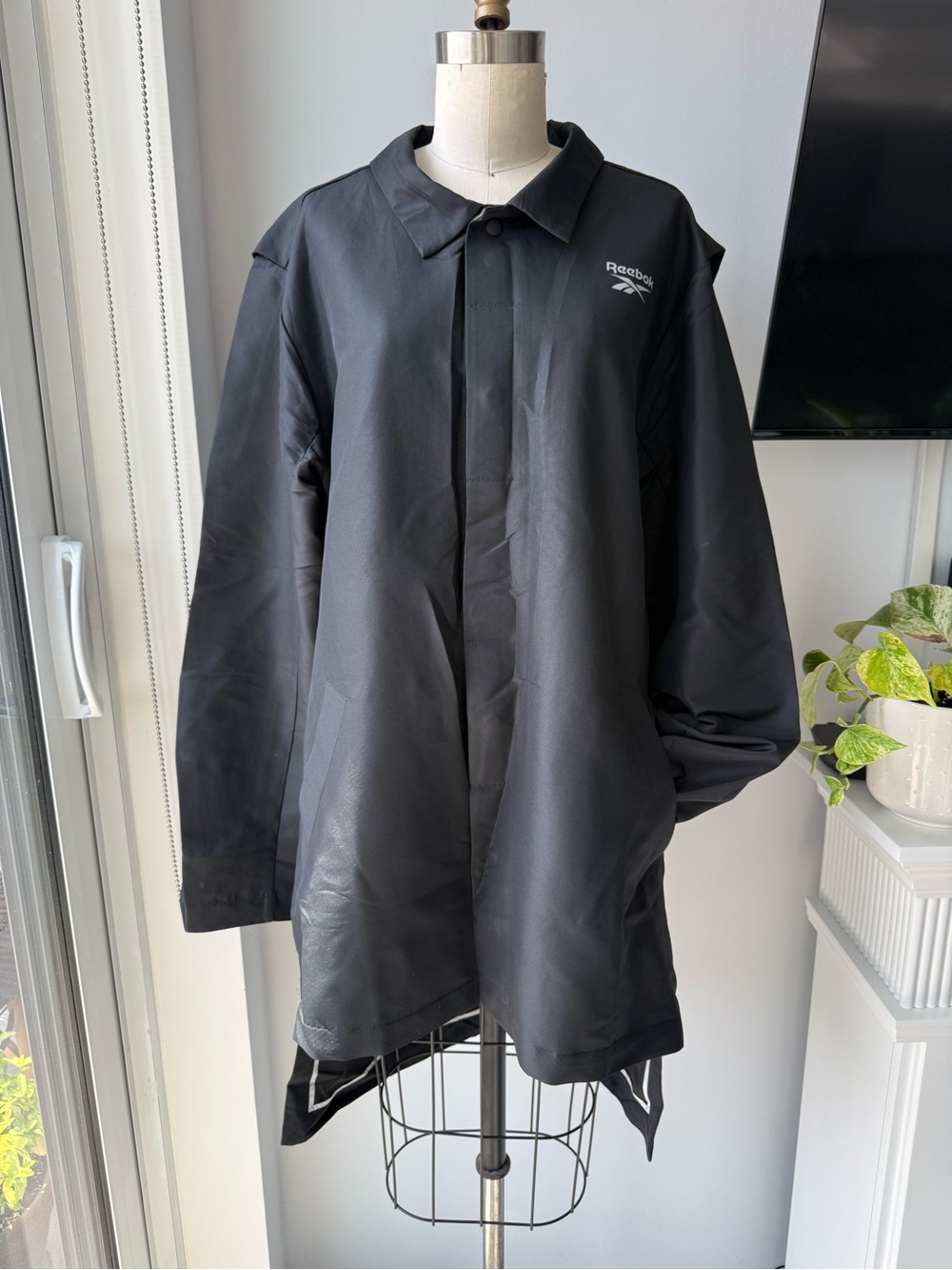 Reebok Black Men’s Lightweight Jacket